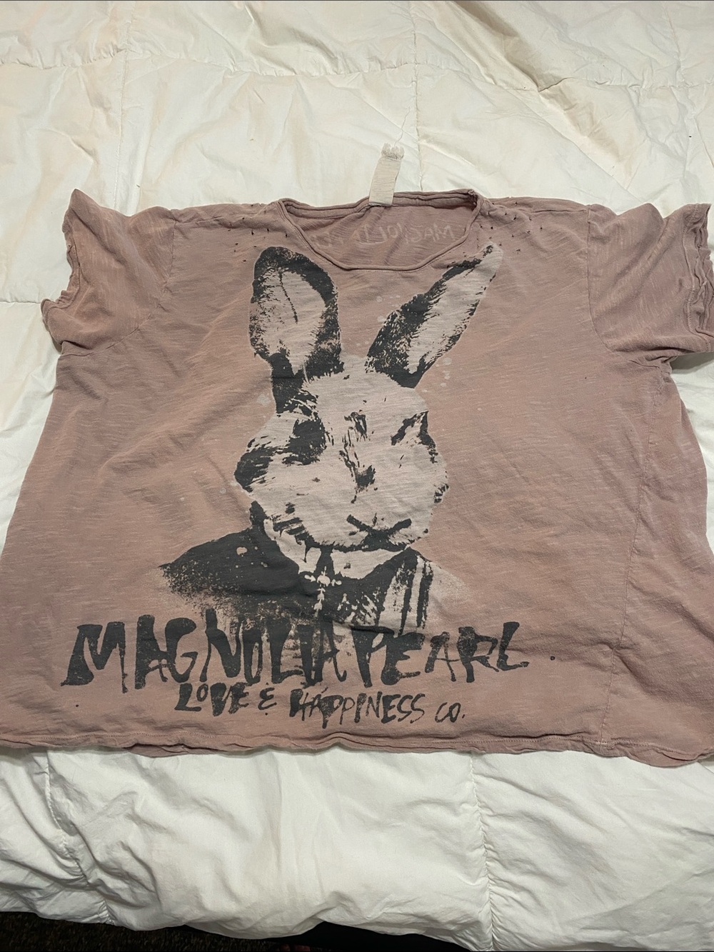 Magnolia Pearl Mauve Graphic Bunny Tee EUC